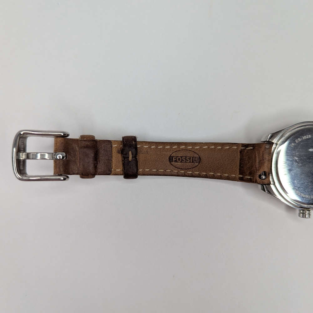 V2K Fossil Womens Watch ES-3026 Date 31mm Case Beige Leather Band Quartz - Picture 7 of 9